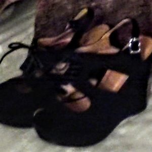 Black Wedge Sandals. Size 8